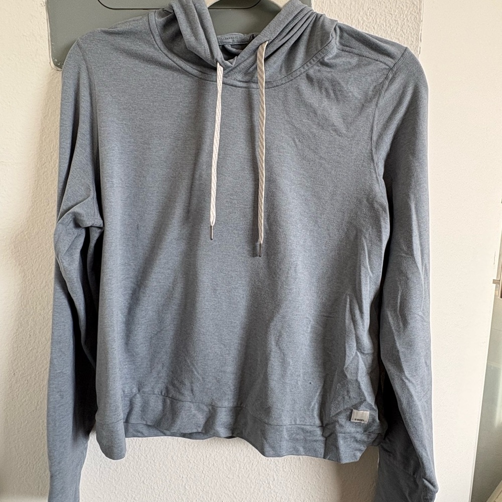 Vuori light blue hoodie